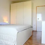 Bond Apartment