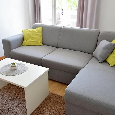 Bond Apartment