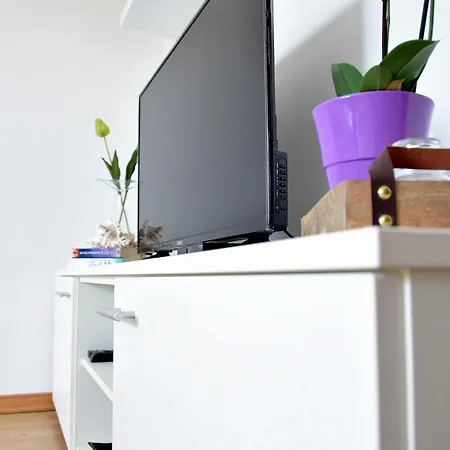 Apartament Bond