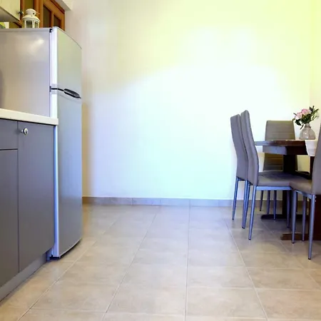 Bond Apartmán *