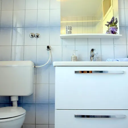 Bond Apartament
