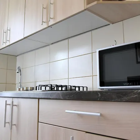 Bond Apartment Palit