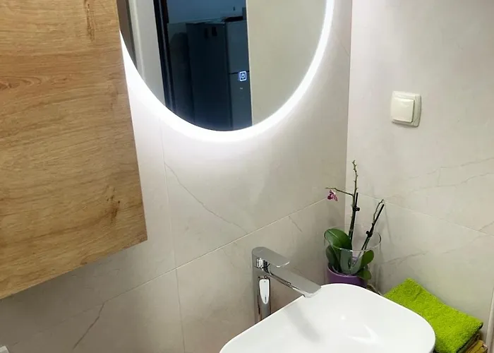Lägenhet Bond Palit